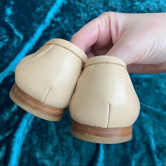 My Ferragamo Cream Tan Beige Almond Toe Loafers Size 6.5 - Picture 8 of 8